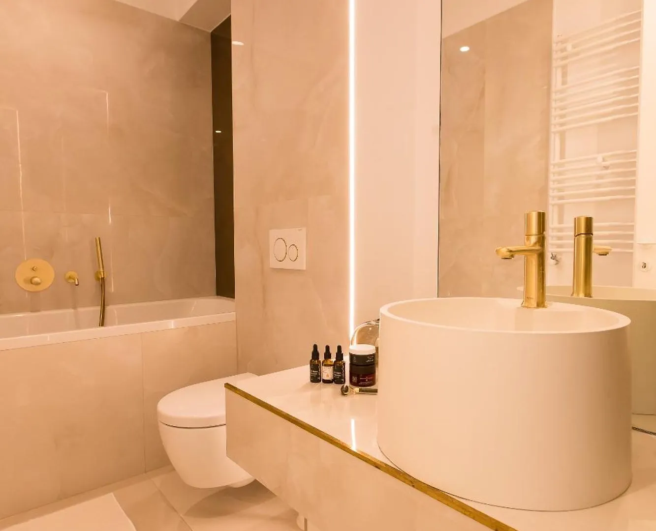 Elegant High-Rise Studio - Cortina North Voluntari 0*,